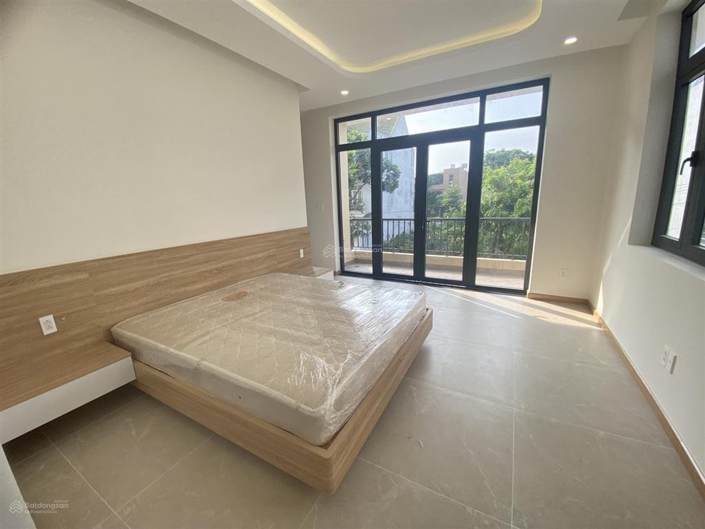 Cho thuê biệt thự 214m2 đường liên phường chỉ 35 triệu