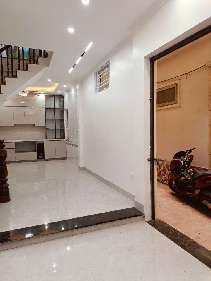 BÁN GẤP NÊN GIẢM 500TR CĂN GÓC 4 NGỦ 37M2 TẠI TỔ 9 MẬU LƯƠNG, KIẾN HƯNG