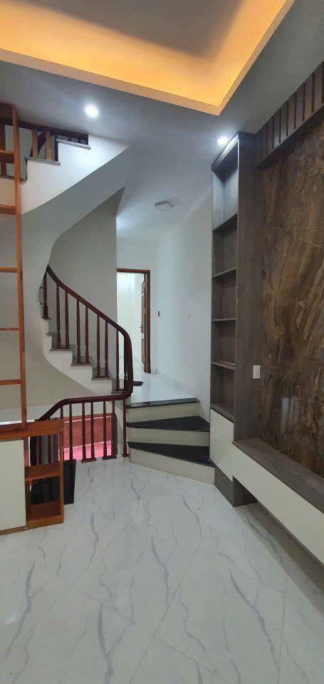 Khách tìm nhà với tầm giá 6 tỷ thì không thể bỏ qua căn này tại Mậu Lương ạ