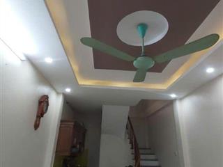 Nhà Hà Trì dân xây chắc chắn 5 tầng, 37m2, ô tô đỗ cực gần, hàng xóm thân thiện.