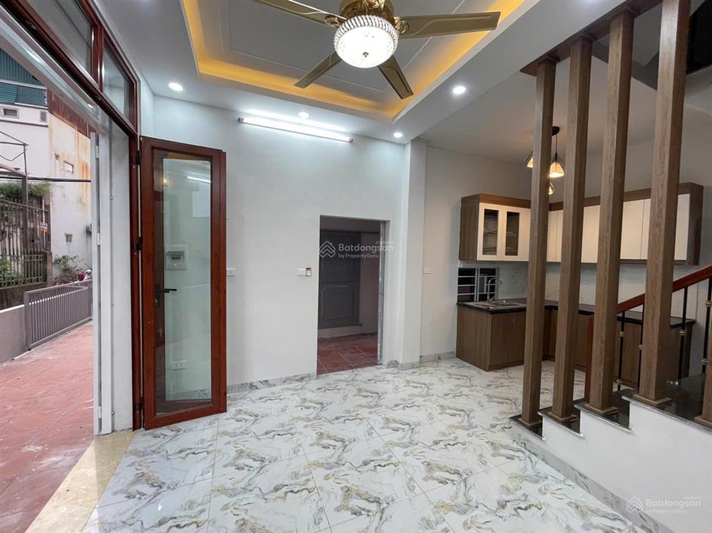 Bán căn góc tại phụng châu  mới  ô tô đỗ cổng  gần trường đh tdtt  hơn 3 tỷ.