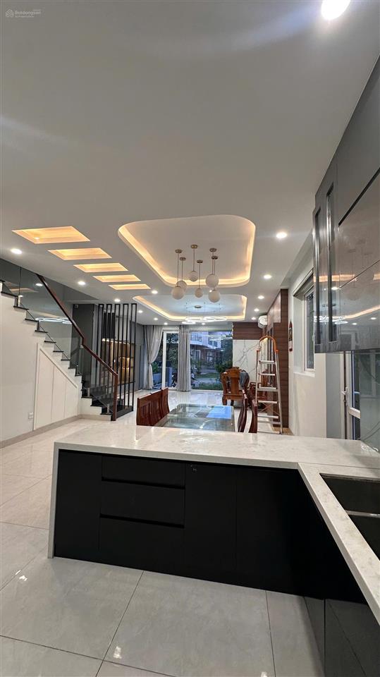 Cho thuê nhà biệt thự dragon village, 15 triệu, 160m2, q9, hcm  hàng hiếm!