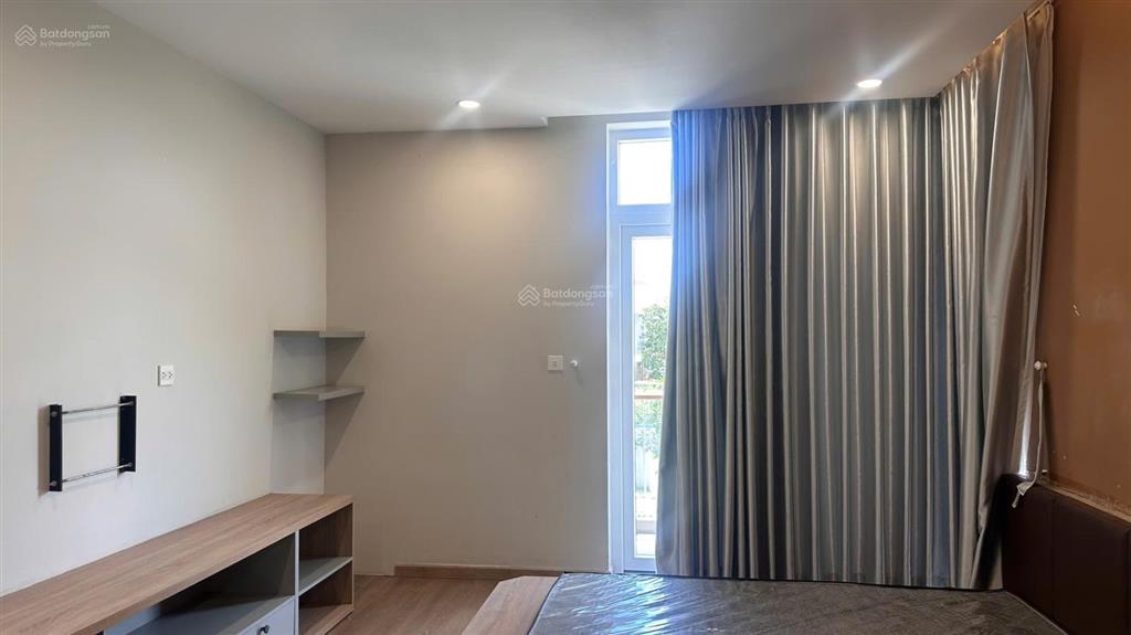 Cho thuê nhà biệt thự dragon village, 15 triệu, 160m2, q9, hcm  hàng hiếm!