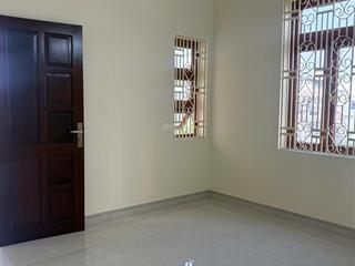 Bán căn nhà góc 2 mặt tiền đường 61 khu dân cư văn minh . rất thuận tiện kinh doanh buôn bán