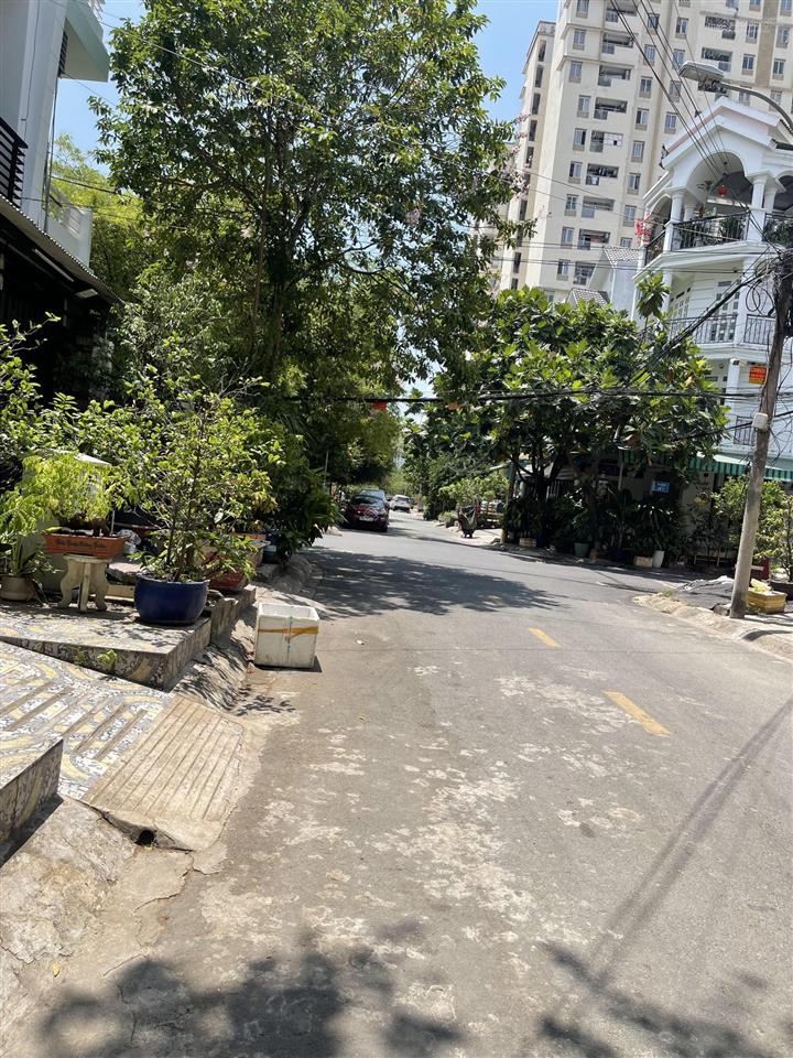 Bán căn biệt thự,mặt tiền đường số 47 ( thảo điền ) vị trí đẹp khu kinh doanh cho thuê hiệu quả