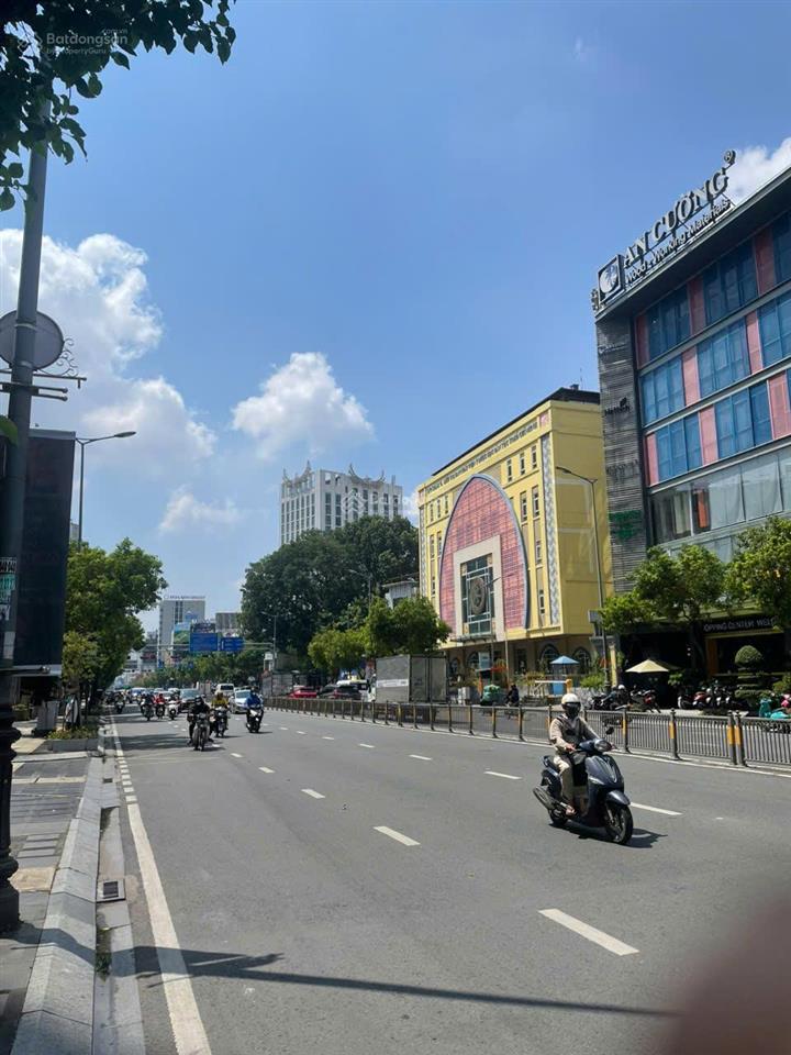 Cho thuê tòa nhà 9 tầng  nguyễn văn trỗi, phú nhuận