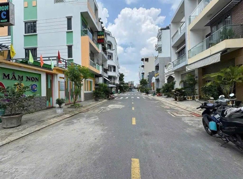 Lô 68,2m2 đường tây lân sát bên trường mầm non abc, giá chuyển nhượng 3,2 tỷ