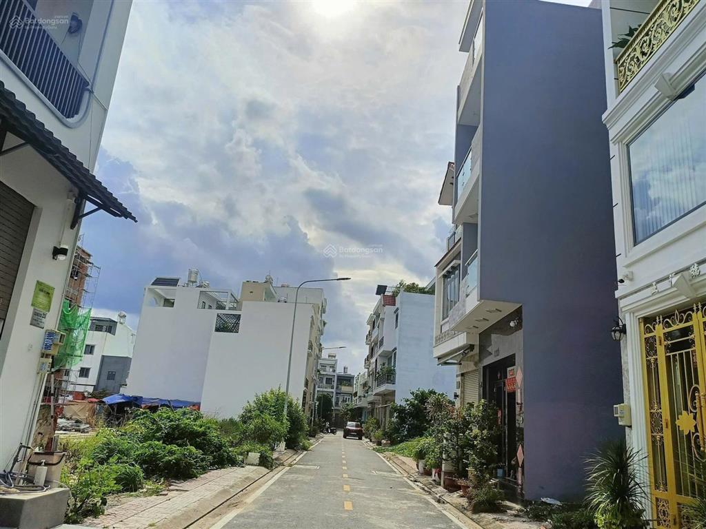 Lô 68,2m2 đường tây lân sát bên trường mầm non abc, giá chuyển nhượng 3,2 tỷ