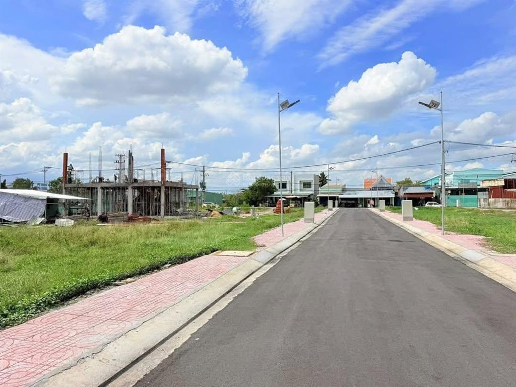 Đất nền mặt tiền đường hoàng phan thái kdc đô thị gần ql1a & chợ bình chánh 107m² giá 4 tỷ 2