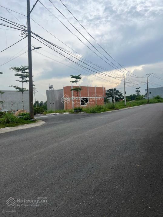 Đất ngộp tp trực thuộc trung ương 95m2 giá 1,8 tỷ đối diện bệnh viện quốc tế cách ql1a 500m
