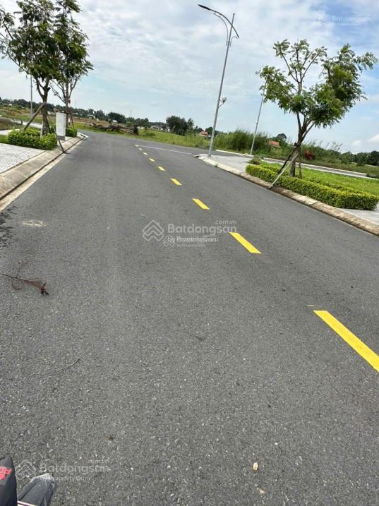 Giá tốt tại mặt tiền võ văn kiệt nối dài cách nút giao vđ3,4 chỉ 3p nền 90m2 giá 2 tỷ 5 shr