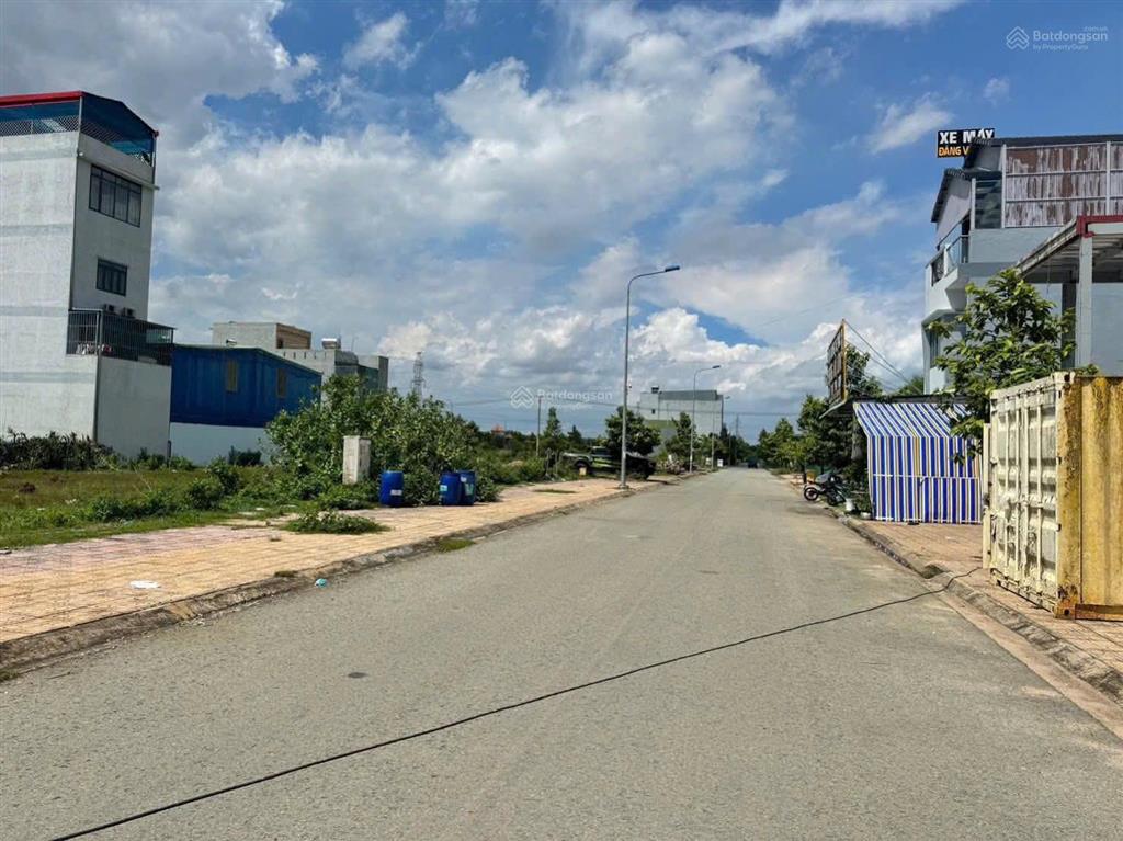 Bán đất kdc an thuận, chủ ngộp lô dt 105m2, ngay sau lưng trường học  giá 2 tỷ 490
