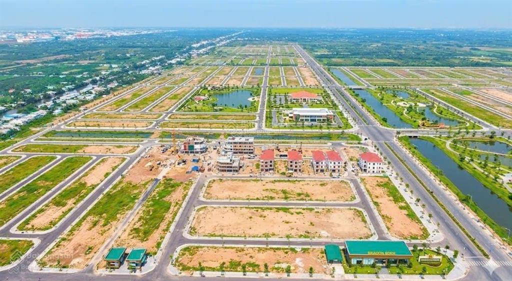 Suất ngoại giao hiếm ngay nguyễn hữu chí  186m2  đón sóng vành đai 3 giá chỉ 26tr/m²