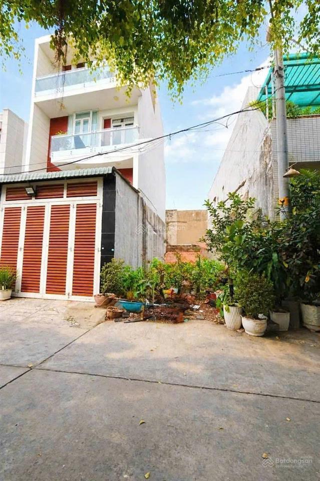 Bán gấp 90m2 nguyễn hữu trí chỉ 2,7 tỷ  bv bình chánh  xây trọ thu tiền ngay  gần thủ phủ kcn
