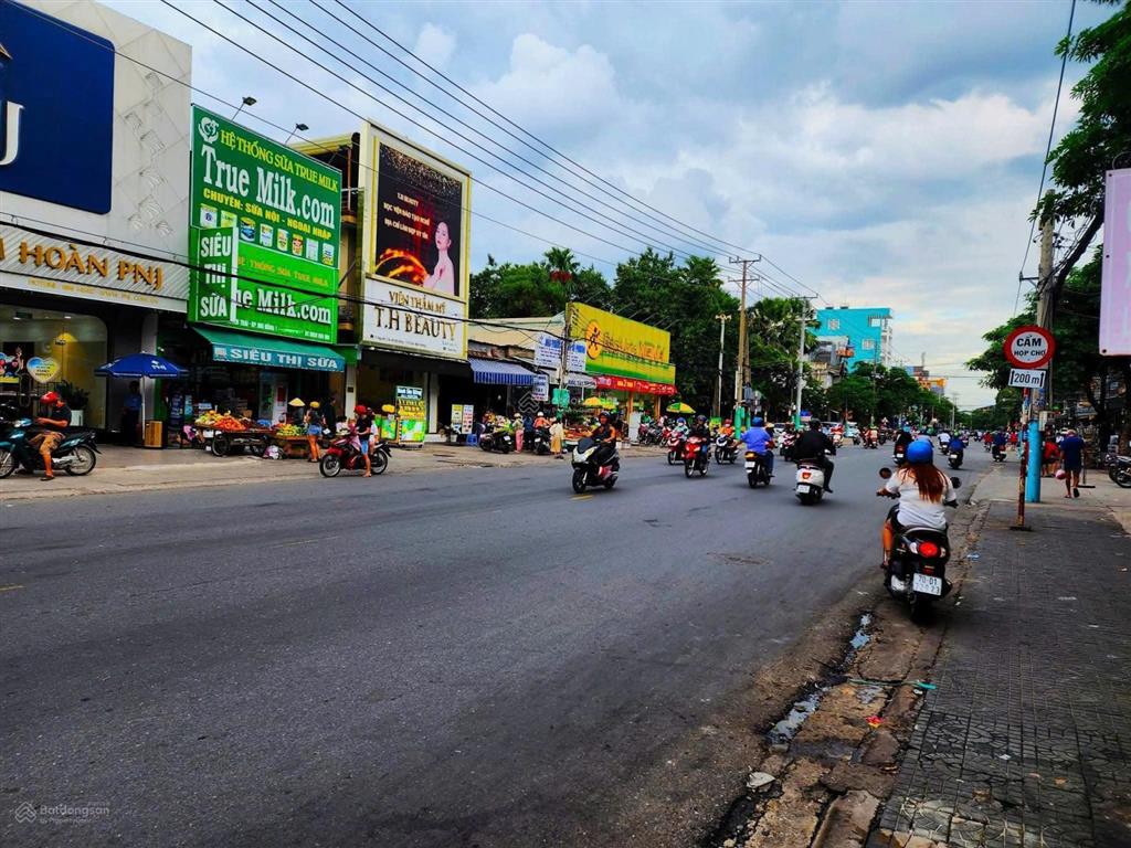 Bán gấp đất nền 109m2 đường võ văn vân sổ hồng riêng chỉ 3 tỷ 350 ngay kcn vĩnh lộc