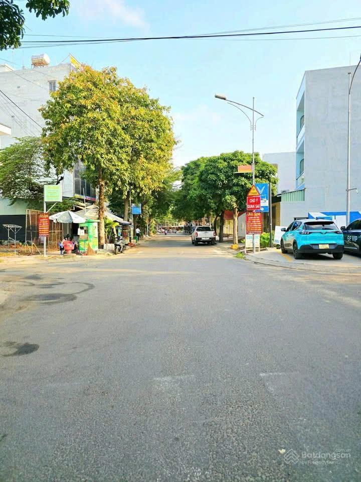 Ngân hàng thanh lý gấp 68m2  đường số 11 nguyễn xiển  ngay bến xe miền đông