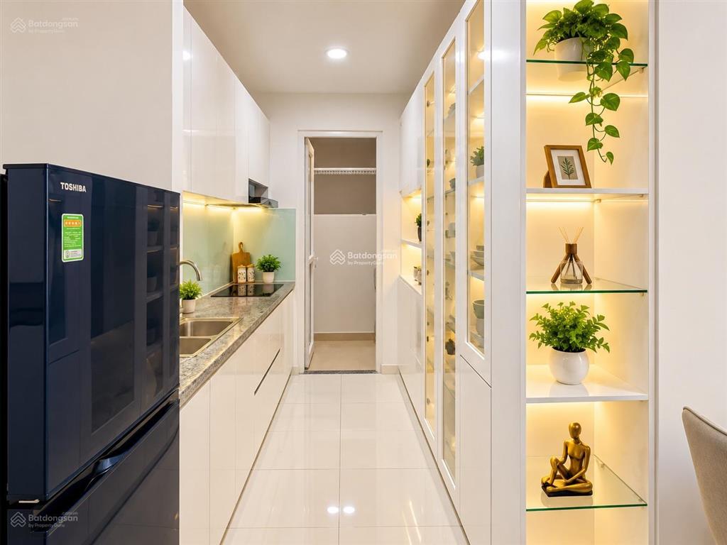 Bán căn hộ ngay võ văn kiệt  giá 2,58 tỷ  city gate towers 73m2, 2pn view hồ bơi