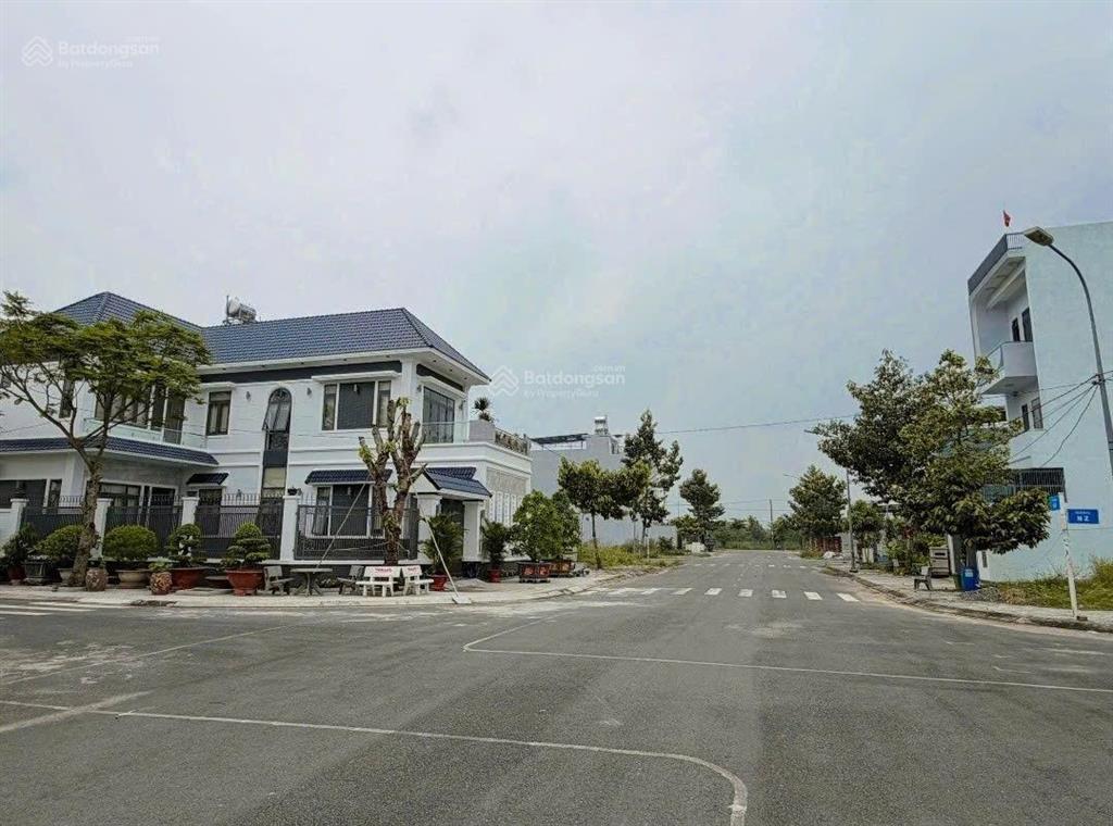 Bán gấp nền 224m2  ngay tthc bình chánh  trục hoàng phan thái  giá ngộp 4.4 tỷ