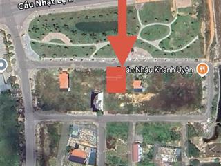 Đối diện ngay chân cầu nhật lệ 2, 326m2, mặt tiền 16m. giá 9 tỷ