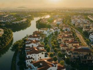 Biệt thự đơn lập mặt hồ vinhomes thăng long