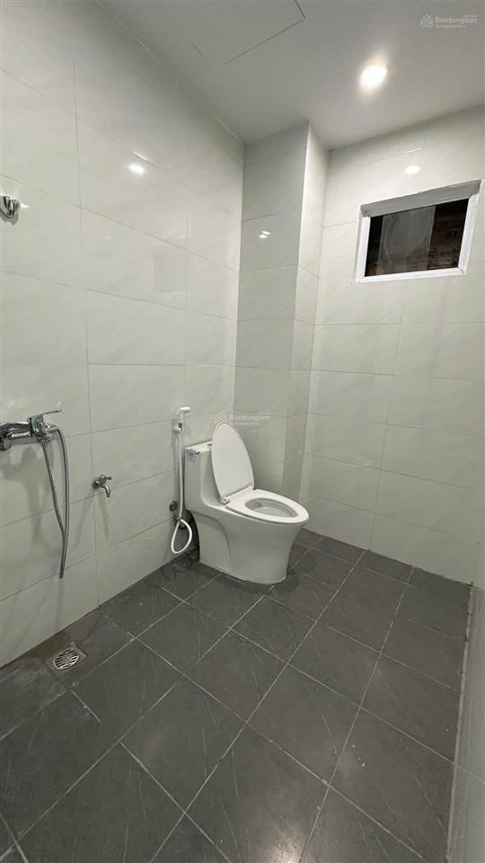 Hot! nhà phố thuỵ khuê, ngõ thông ba gác, dân xây 30m2*5t tặng full nt mới xịn, khách về ở ngay