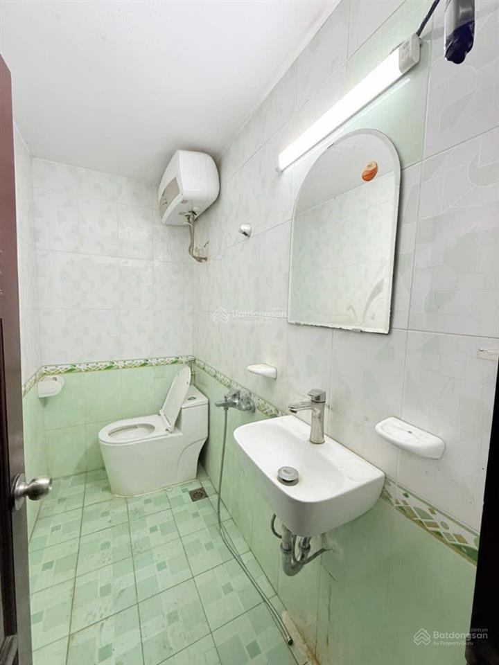 Bán nhà phố ngọc khánh, ngõ thông bagac, căn góc 3 thoáng, dân xây kcbt chắc chắn, tặng nt ở ngay