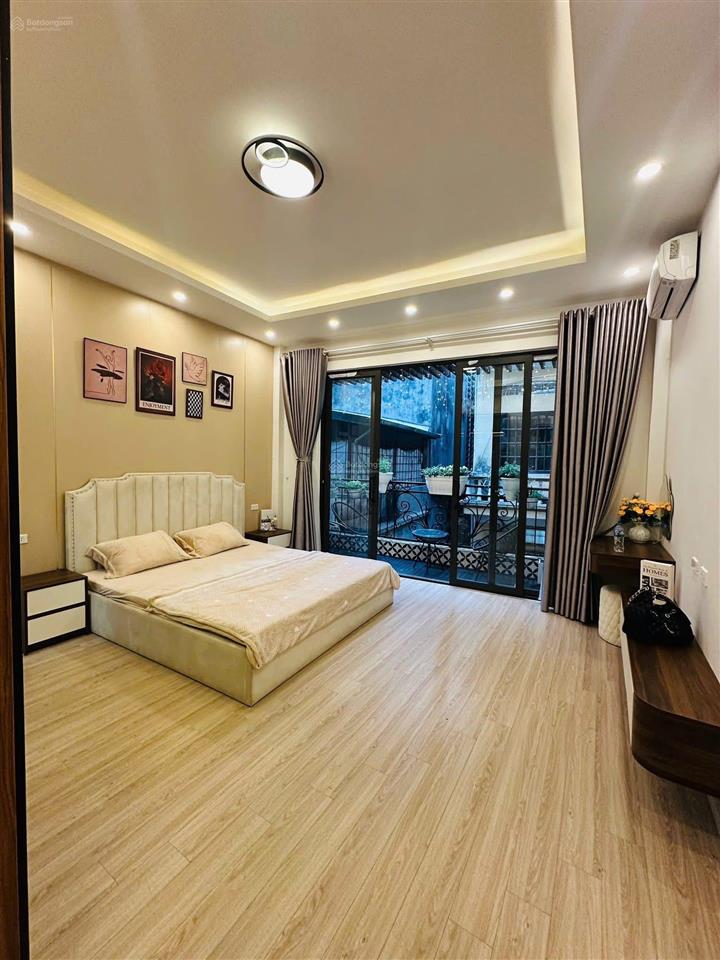 Hiếm! nhà phố ngọc khánh, ngõ ba gác tránh, dân xây 34m2*5t, nội thất xịn về ở đón tết ngay
