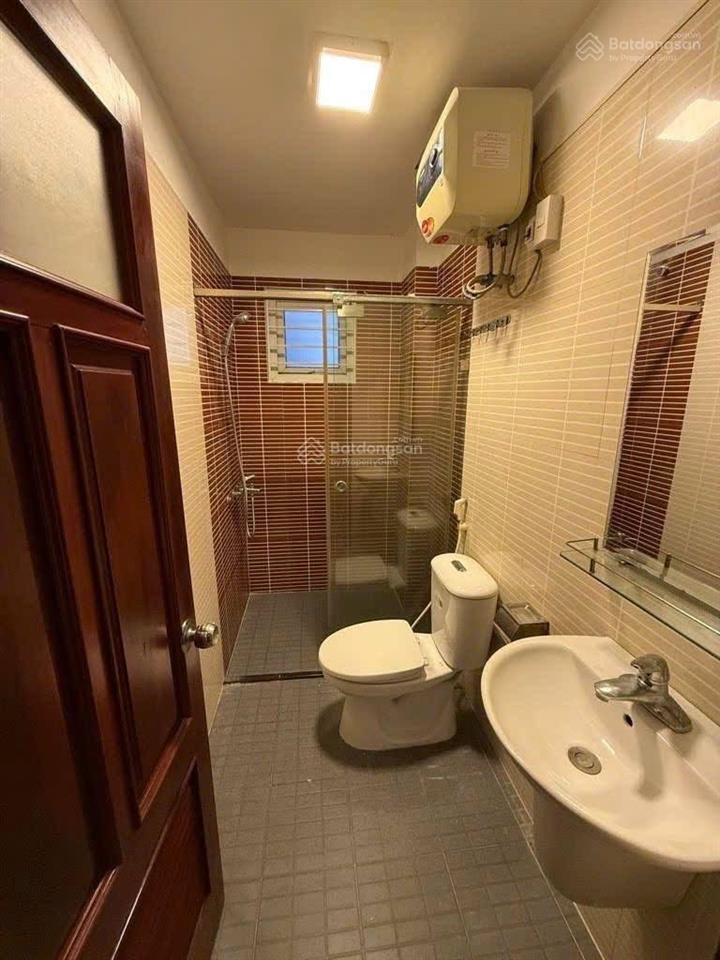 Nhà phố hoàng hoa thám, ngõ thông, căn góc, trước nhà 4m, kinh doanh, dân xây kcbt 52m*5t full nt