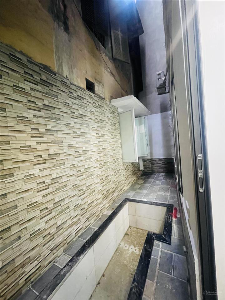 Siêu hiếm! phố hàng bún, thang máy, 30m ra oto, mới koong, 2 thoáng, dân xây 27/40m*6t, full nt xịn