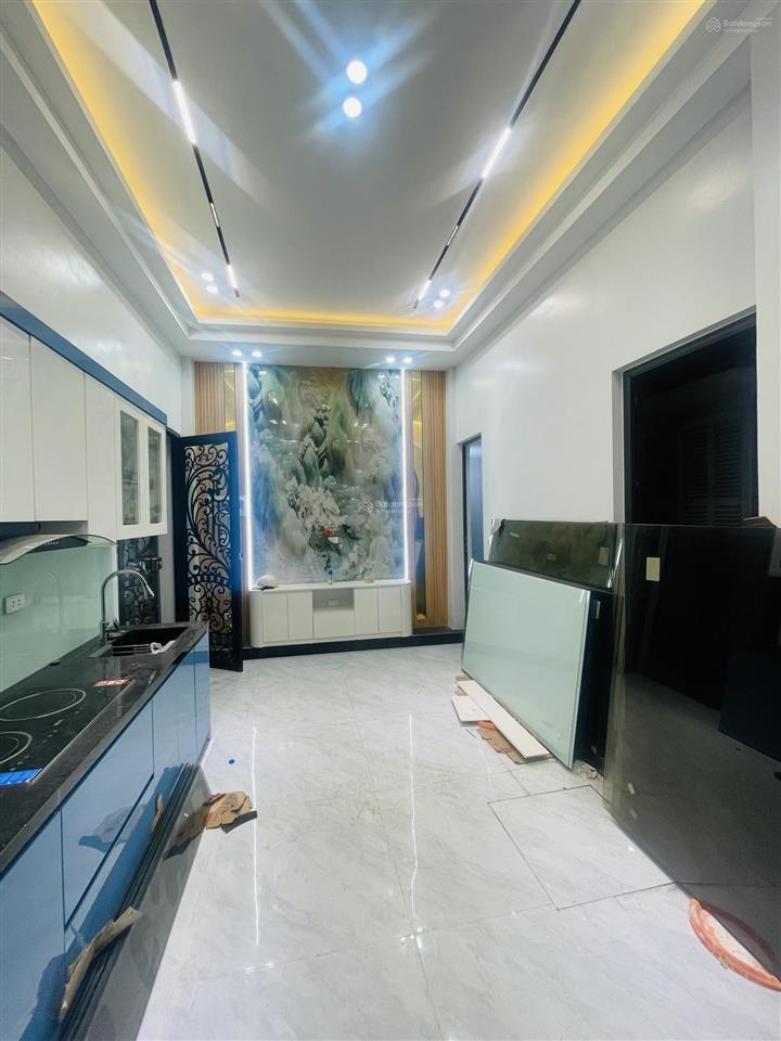 Siêu hiếm! phố hàng bún, thang máy, 30m ra oto, mới koong, 2 thoáng, dân xây 27/40m*6t, full nt xịn