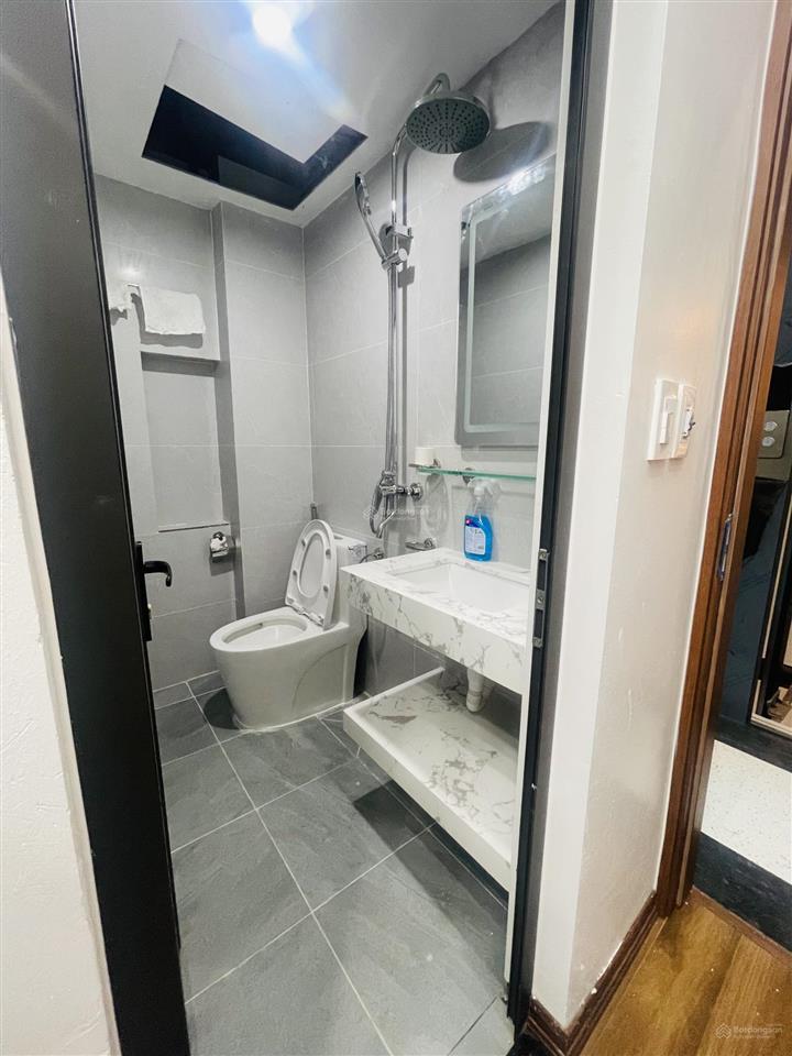 Siêu hiếm! phố hàng bún, thang máy, 30m ra oto, mới koong, 2 thoáng, dân xây 27/40m*6t, full nt xịn
