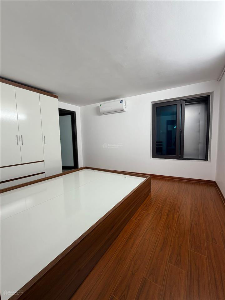 Hiếm!! lô góc 2 thoáng phan kế bính, ngõ thông, ô tô đỗ gần, 60m ra phố, sân xe, full nt, 43m2*5t