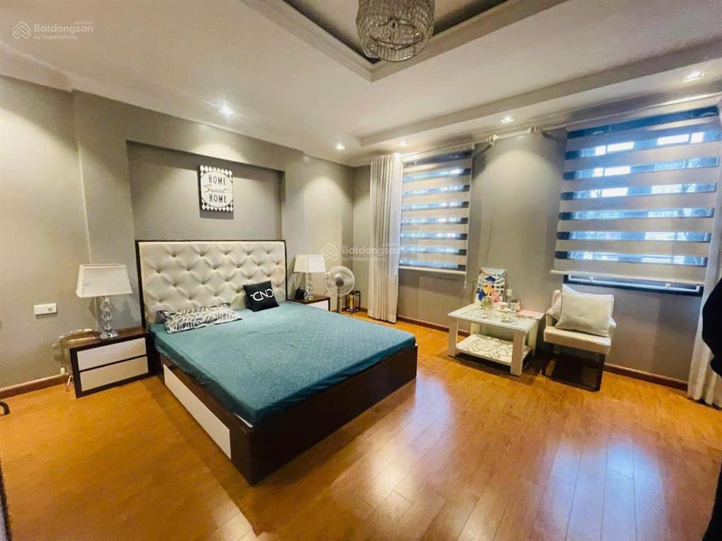 Cực hiếm!! nhà lý nam đế, phân lô quân đội, oto đỗ cửa, kd, 2 thoáng trước sau, 35m*5t tặng full nt