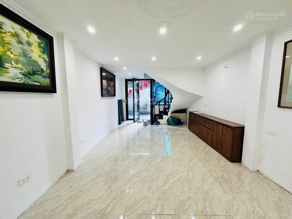 Hoàng hoa thám, 30m oto, ngõ rộng 3m, 2 thoáng, căn góc, dân xây 35m*6t, tặng full nt, ở ngay