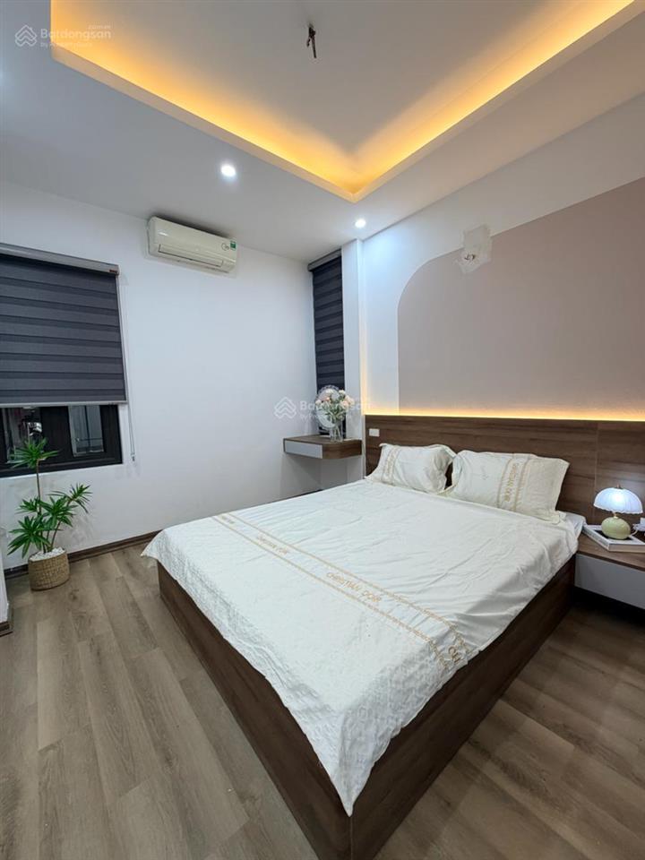 Bán nhà hoàng hoa thám, khu phân lô 10m ra oto, ngõ rộng, dân xây 25m*5t full nội thất xịn, ở ngay