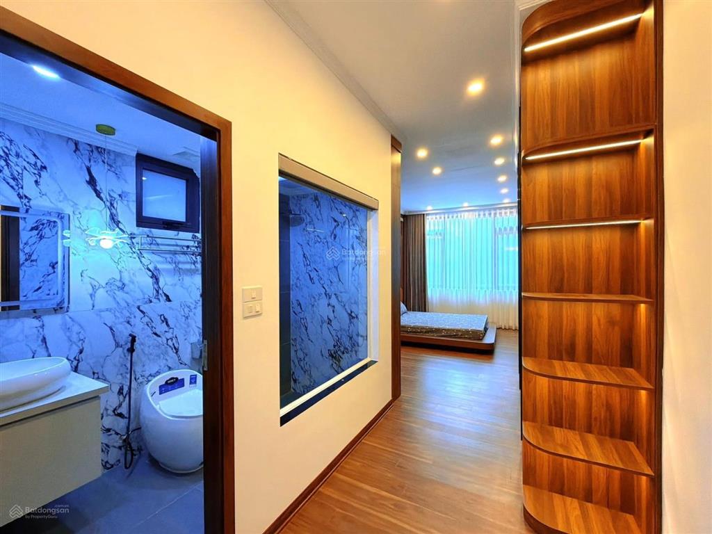 Siêu phẩm phố ngọc khánh, thang máy, gần ô tô, nhà mới, thiết kế siêu đẹp, full nt cao cấp, 53m*6t