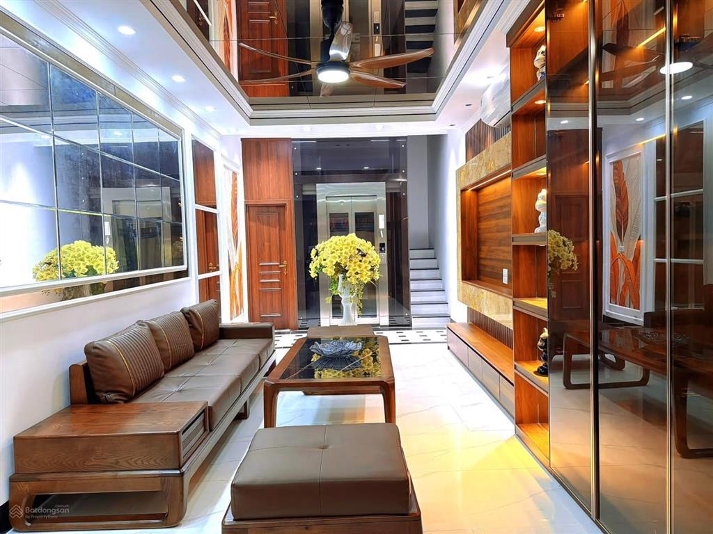 Siêu phẩm phố ngọc khánh, thang máy, gần ô tô, nhà mới, thiết kế siêu đẹp, full nt cao cấp, 53m*6t