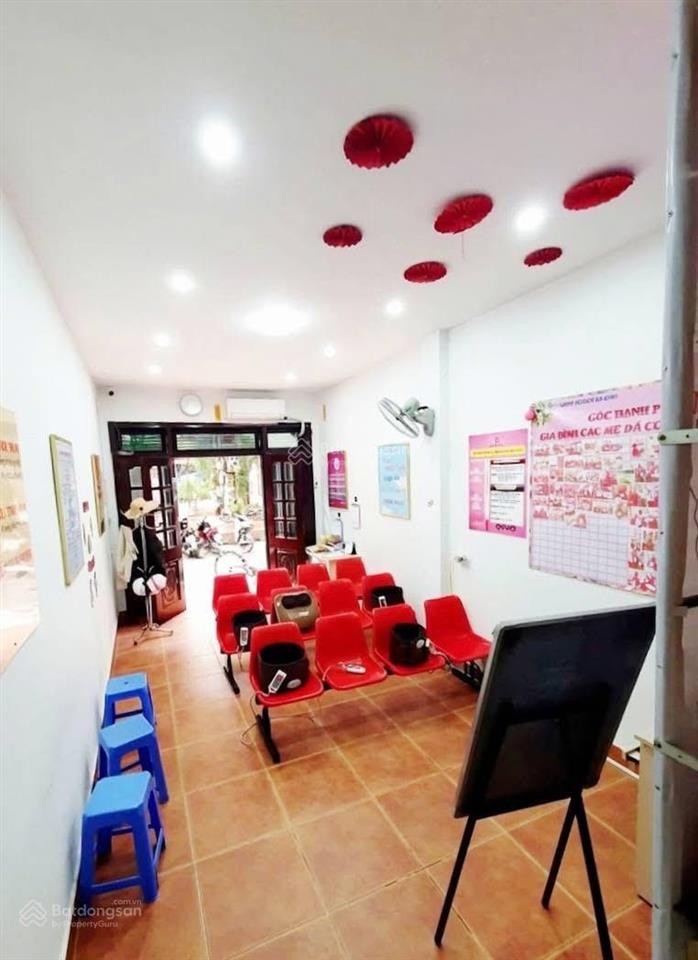Bán nhà phân lô phố hồng hà, ba đình, oto tránh dừng đỗ đêm ngày, dân xây kcbt 45m*5t, tặng full nt