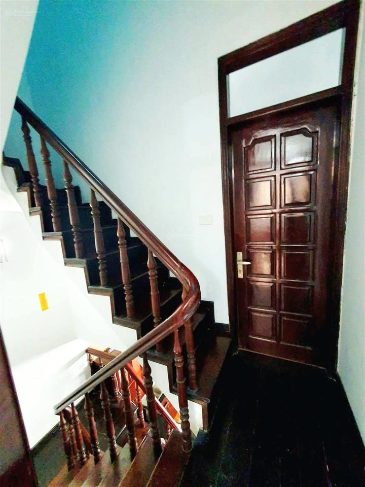 Bán nhà phân lô phố hồng hà, ba đình, oto tránh dừng đỗ đêm ngày, dân xây kcbt 45m*5t, tặng full nt