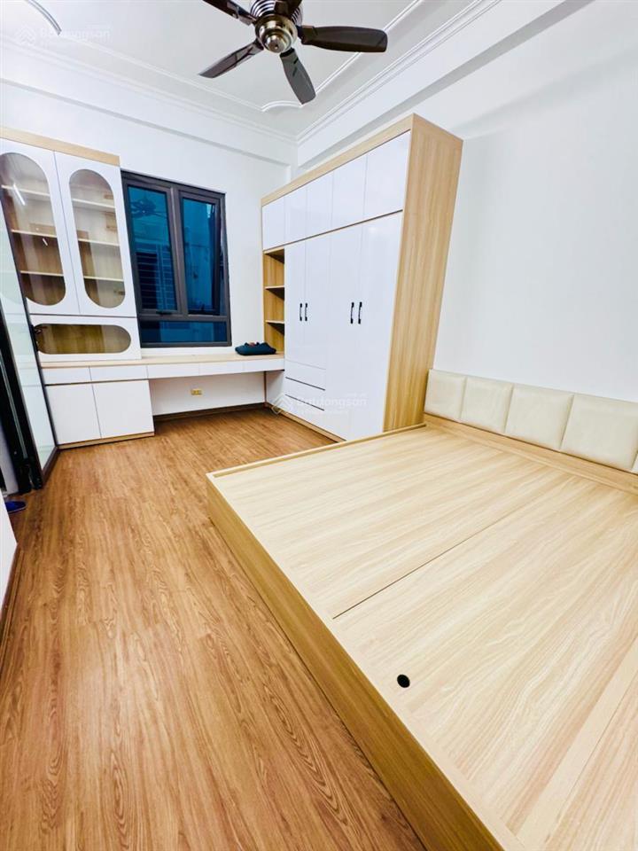 Nhà đẹp phố hoàng hoa thám, ngõ bagac, 2 mặt ngõ trước sau, gần phố, dân xây 25m*4t 3 ngủ full nt