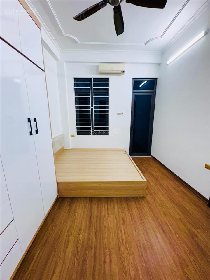 Nhà đẹp phố hoàng hoa thám, ngõ bagac, 2 mặt ngõ trước sau, gần phố, dân xây 25m*4t 3 ngủ full nt