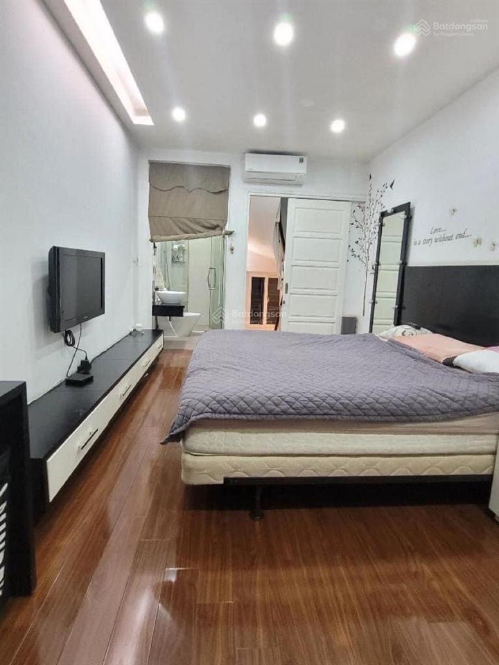 Bán nhà phố nguyễn tri phương, phân lô quân đội, 15m ra phố, dân xây 27m*4t full nt khách về ở ngay