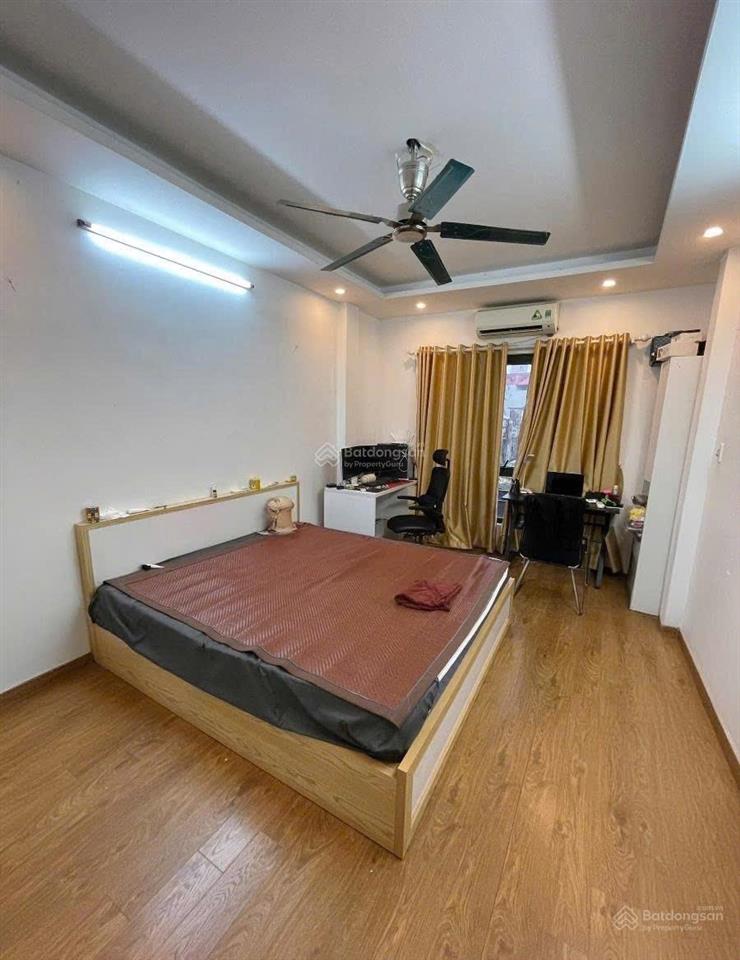 Bán nhà hoàng hoa thám, ngõ bagac thông tứ tung, trước nhà sân rộng thoáng sáng, 34m*6t, full nt