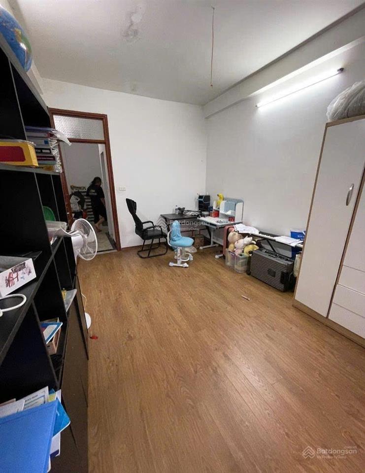 Bán nhà hoàng hoa thám, ngõ bagac thông tứ tung, trước nhà sân rộng thoáng sáng, 34m*6t, full nt