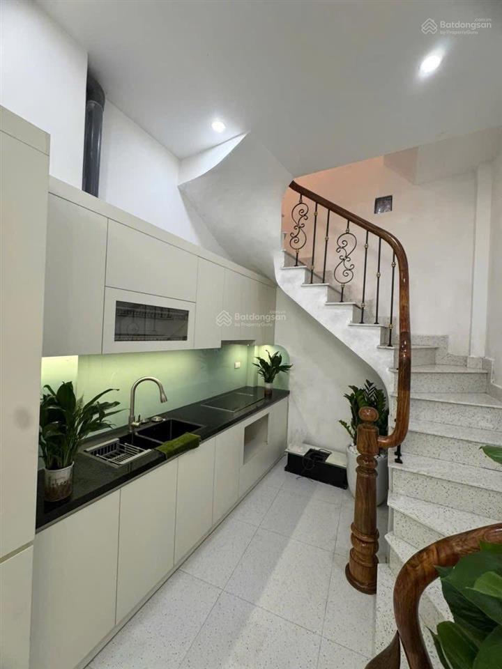 Bán nhà phố đội cấn 30m ra mặt phố nhà 2 thoáng trước sau, dân xây 25m2*5t full nt hiện đại ở ngay
