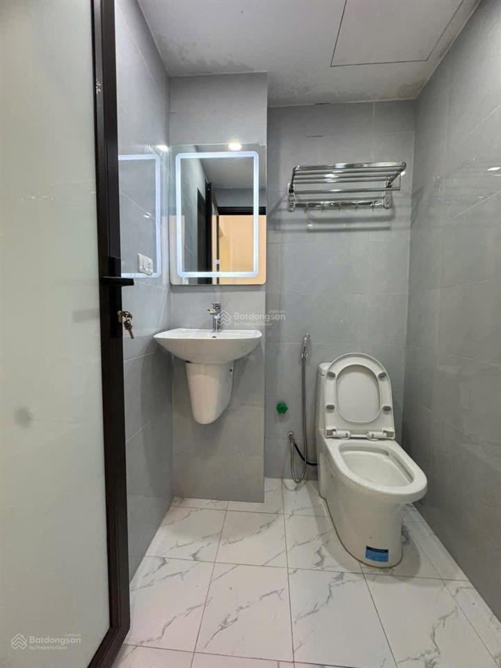 Bán nhà phố đội cấn 30m ra mặt phố nhà 2 thoáng trước sau, dân xây 25m2*5t full nt hiện đại ở ngay