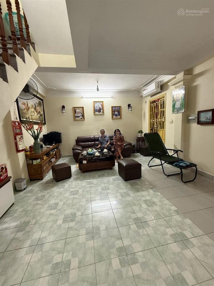 Bán nhà phố đội cấn, giá tốt, ngõ nông, gần phố, 3 bước chân ra hồ, dân xây 30m*5t tặng nt, ở ngay