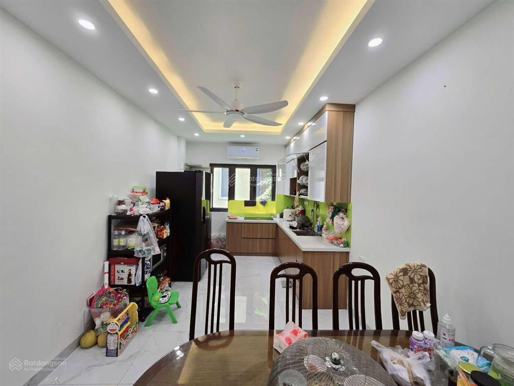 Vip! nhà phố đội cấn, 6 tầng thang máy, trước nhà 3m, ngõ thông gần ô tô, xây mới 35m2*6t full nt