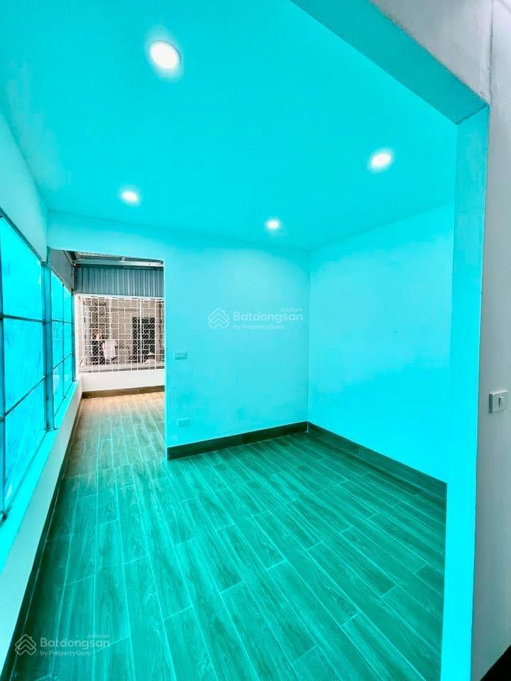 Bán nhà đội cấn, ngõ rộng bagac tránh, gần oto, dân xây 30m*5t full nội thất đẹp khách về ở ngay