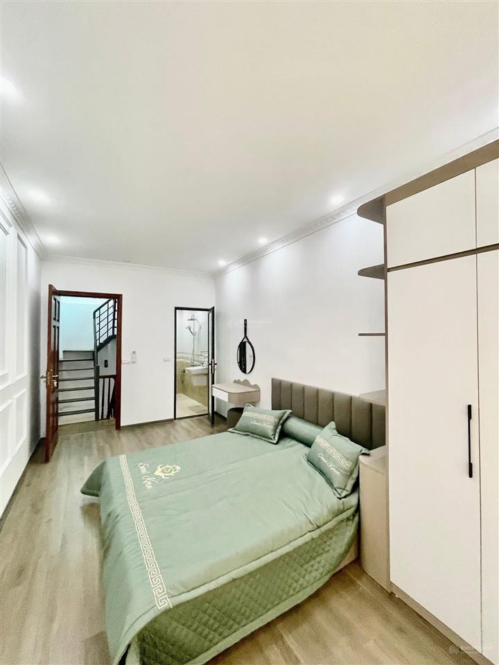 Bán nhà đội cấn, ngõ rộng bagac tránh, gần oto, dân xây 30m*5t full nội thất đẹp khách về ở ngay